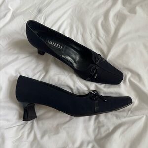 Vintage Van Eli Designer Women's Classic Navy Heels with Bow